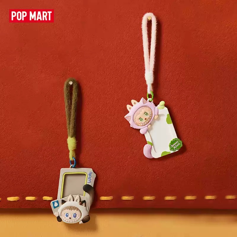 POP MART LABUBU THE MONSTERS С – обзор и цена Action Figure Stand